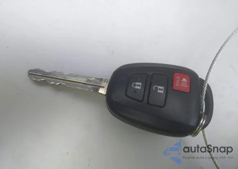 2018 Toyota Prius C Two из США, поврежденный, VIN JTDKDTB30J1600616